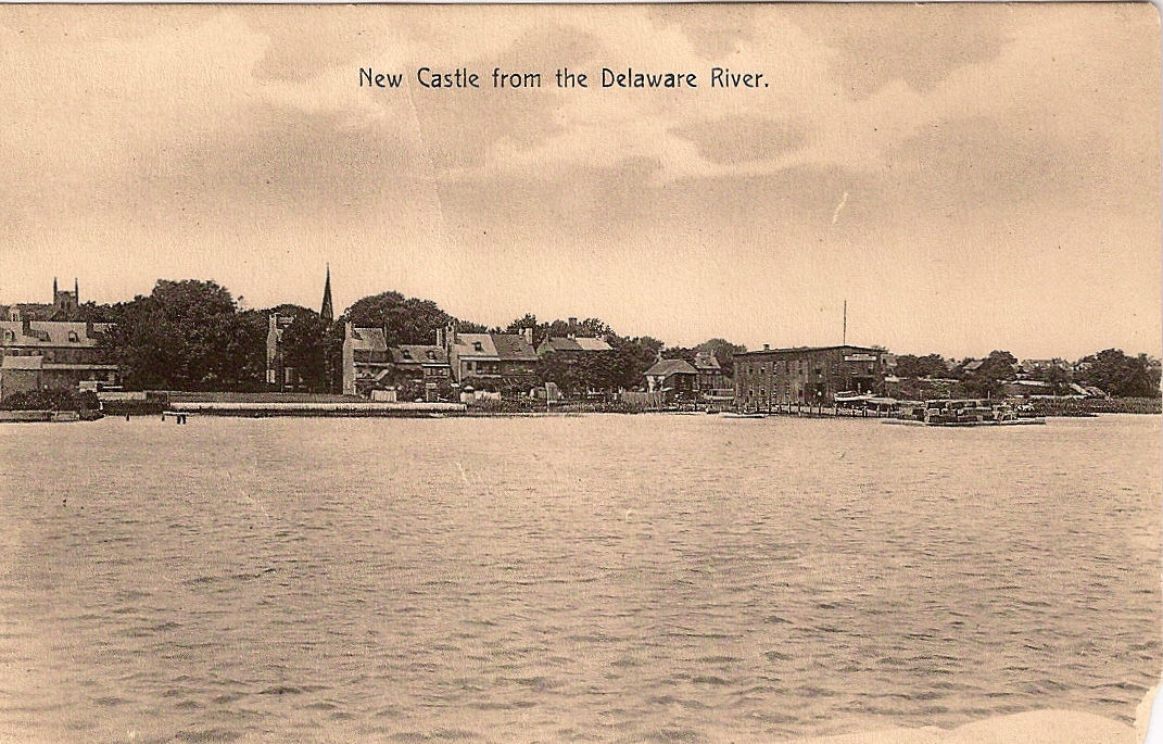 1940s New Castle Pharmacy Delaware Linen Second Street Postcard DO 